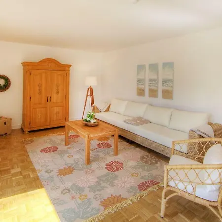 Strandhaus Rodenbergstraße Apartment Timmendorfer Strand